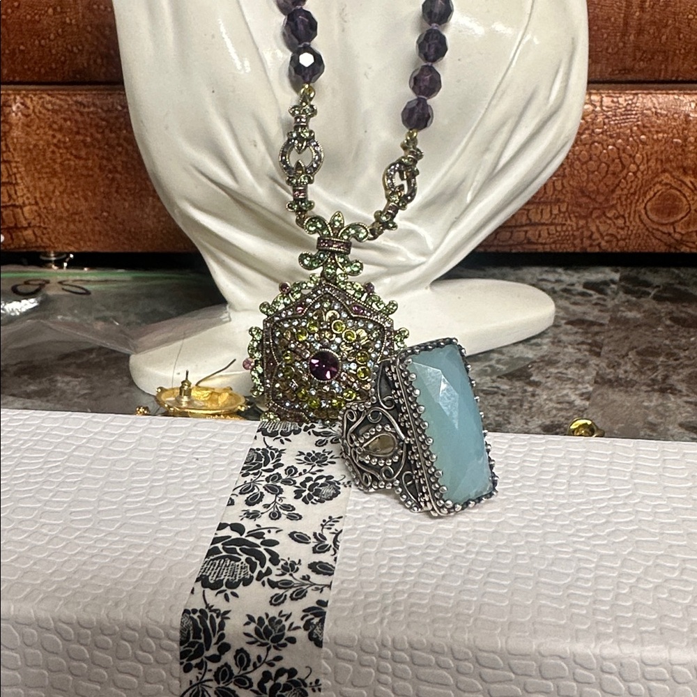 Sterling Silver And Blue Chalcedony Vintage Chunky Ring 7